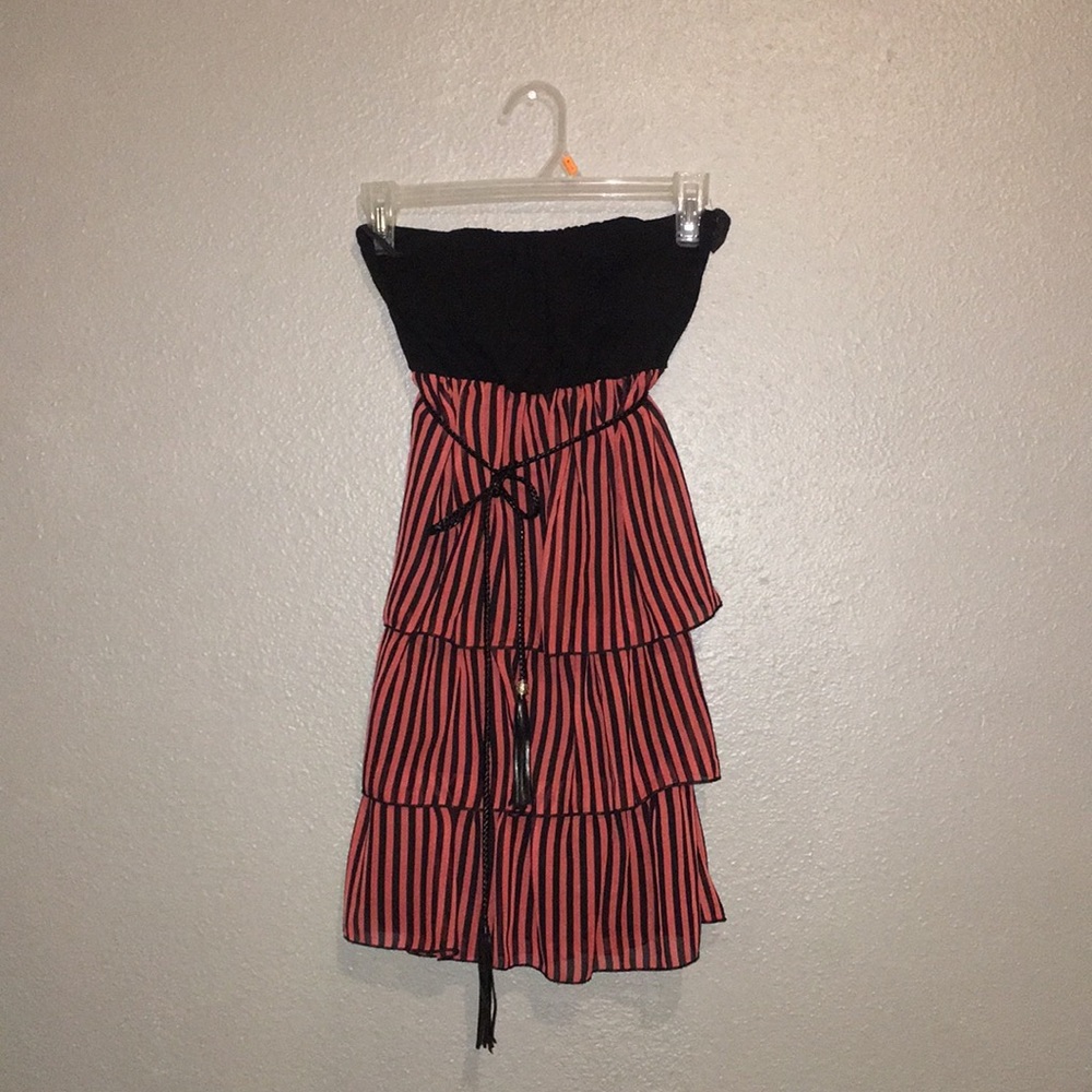 Strapless dress